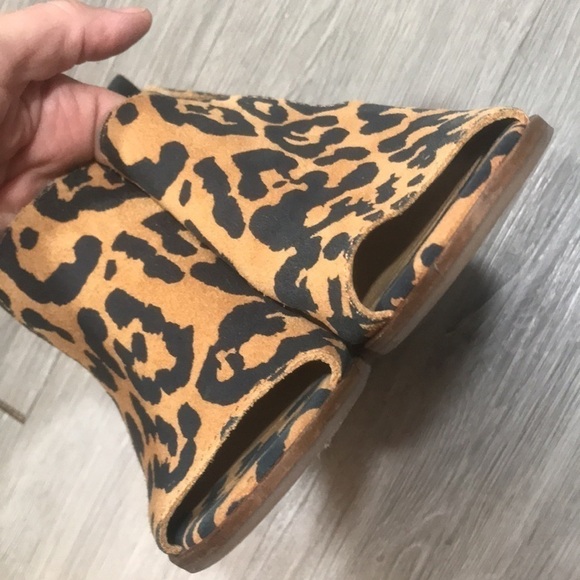 Lucky Brand “LK-JUNAI” Leopard Print stacked Heel Peep Toe Heels size 5.5 - Picture 4 of 9